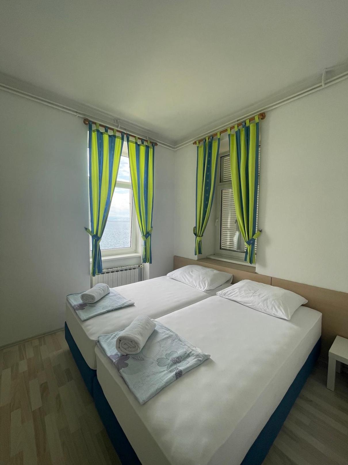 אומיסאליי Bed&Breakfast Villa Eva מראה חיצוני תמונה