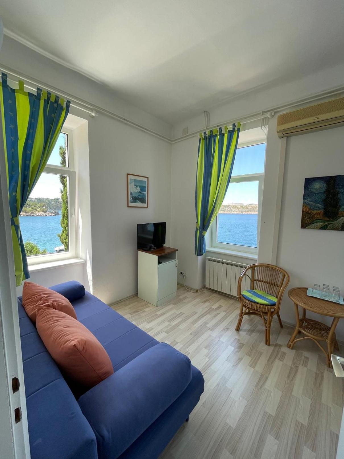 אומיסאליי Bed&Breakfast Villa Eva מראה חיצוני תמונה